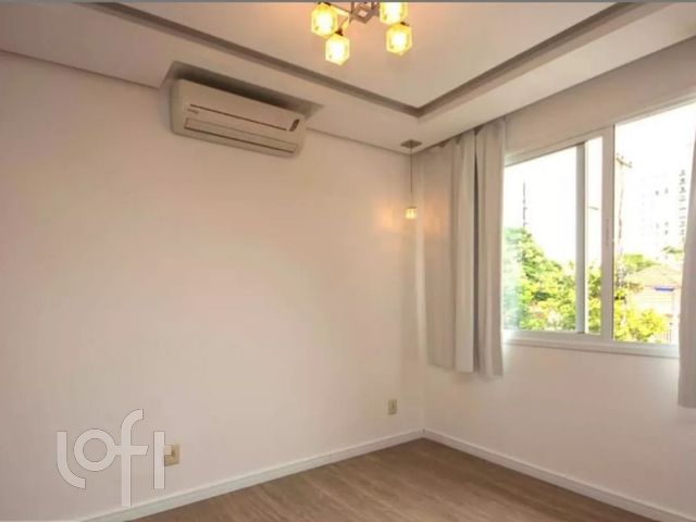 Casa com 200m², 4 dormitórios, Vila Ipiranga em Porto Alegre
