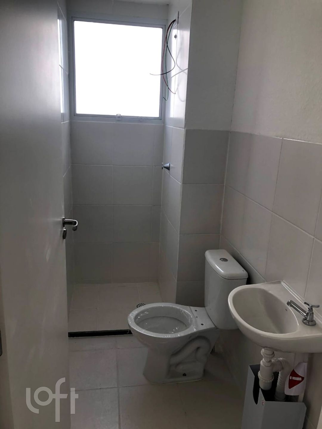 Apartamento à venda com 2 quartos, 41m² - Foto 2