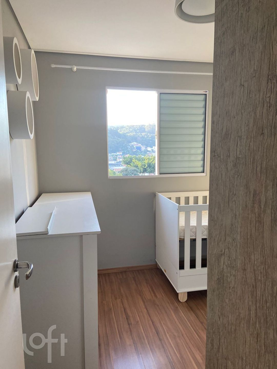 Apartamento à venda com 1 quarto, 80m² - Foto 2