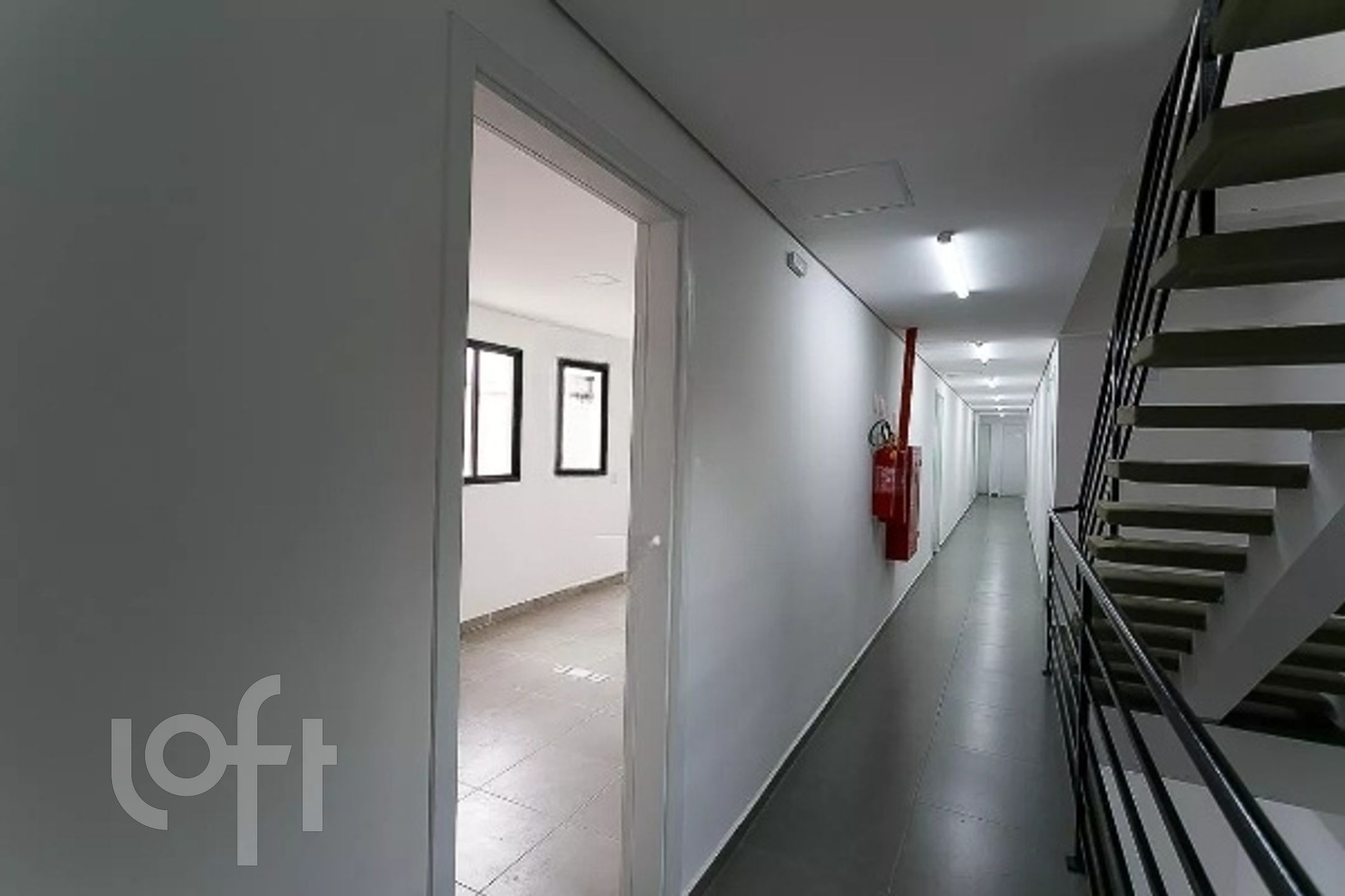 Apartamento à venda com 1 quarto, 32m² - Foto 11