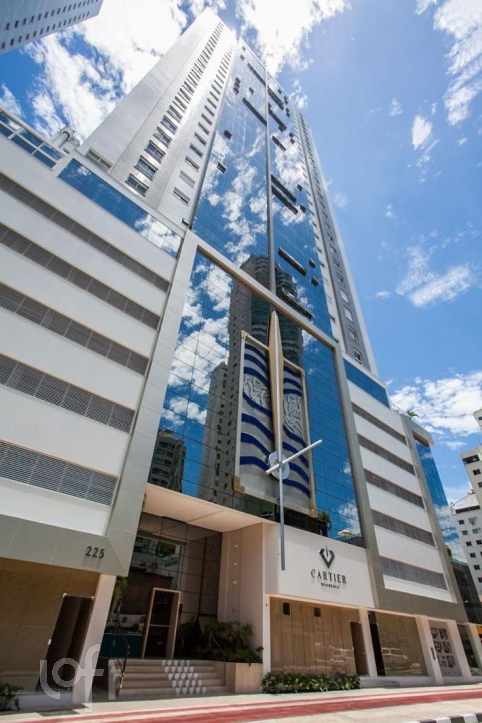 Apartamentos com 149m², 4 quartos, 4 suítes, 4 garagens, no bairro Pioneiros em Balneário Camboriú
