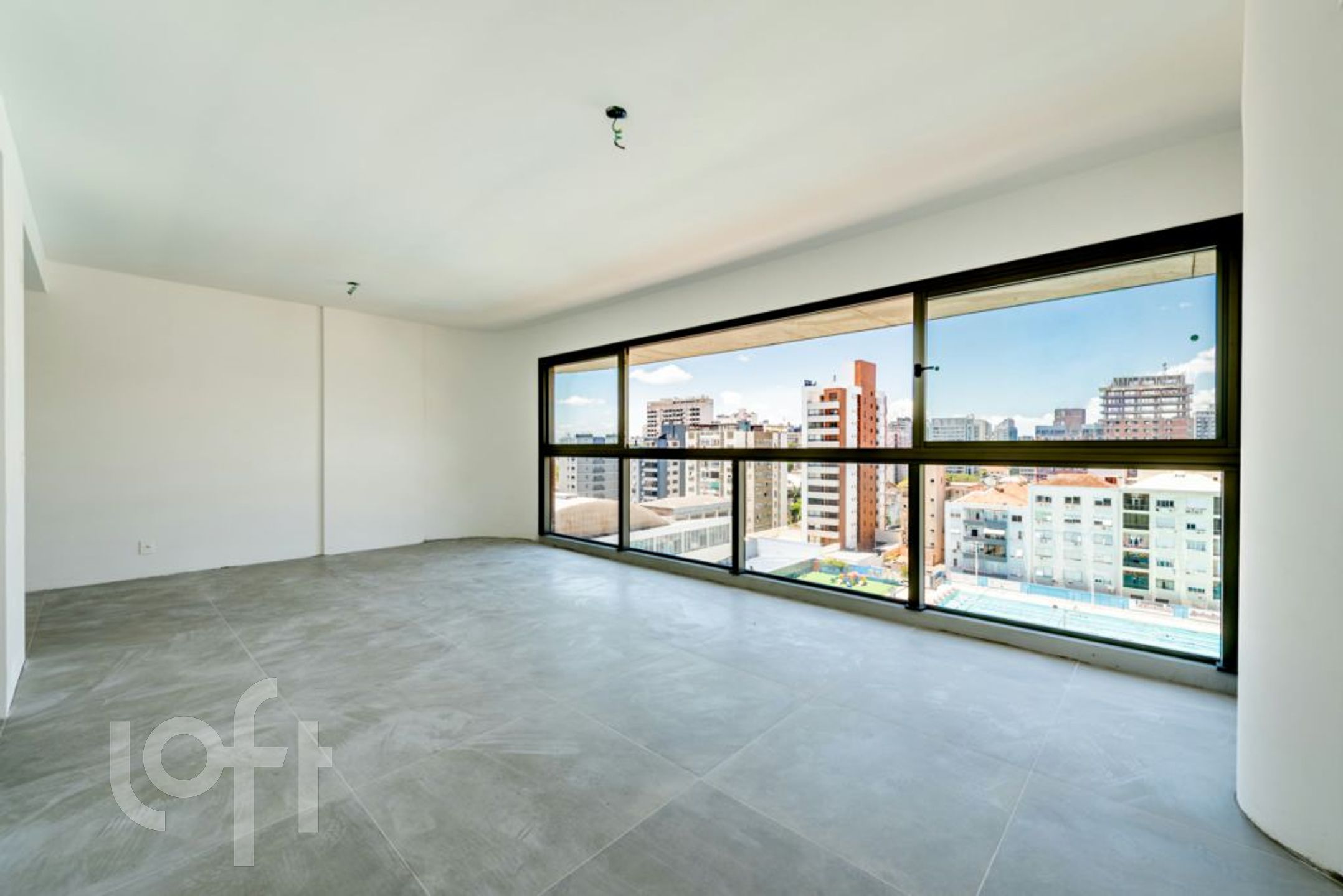 Apartamento com 93m², 2 dormitórios, 2 suítes, 2 vagas, Moinhos de Vento em Porto Alegre