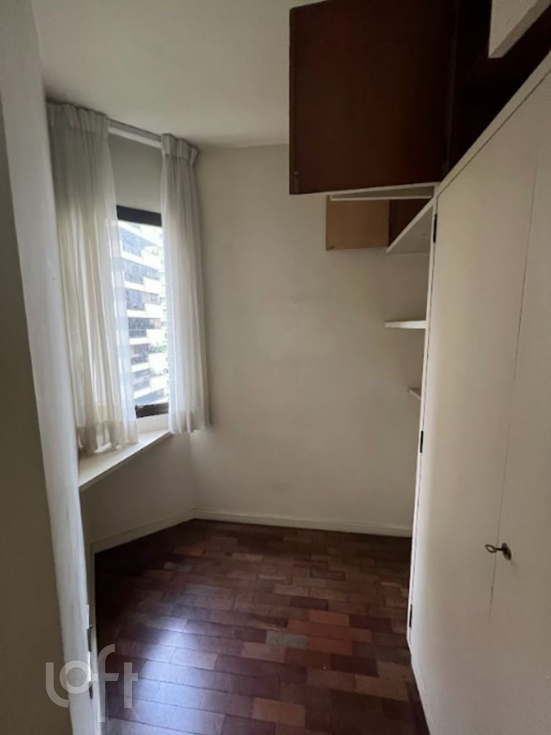 Apartamento à venda com 3 quartos, 200m² - Foto 18