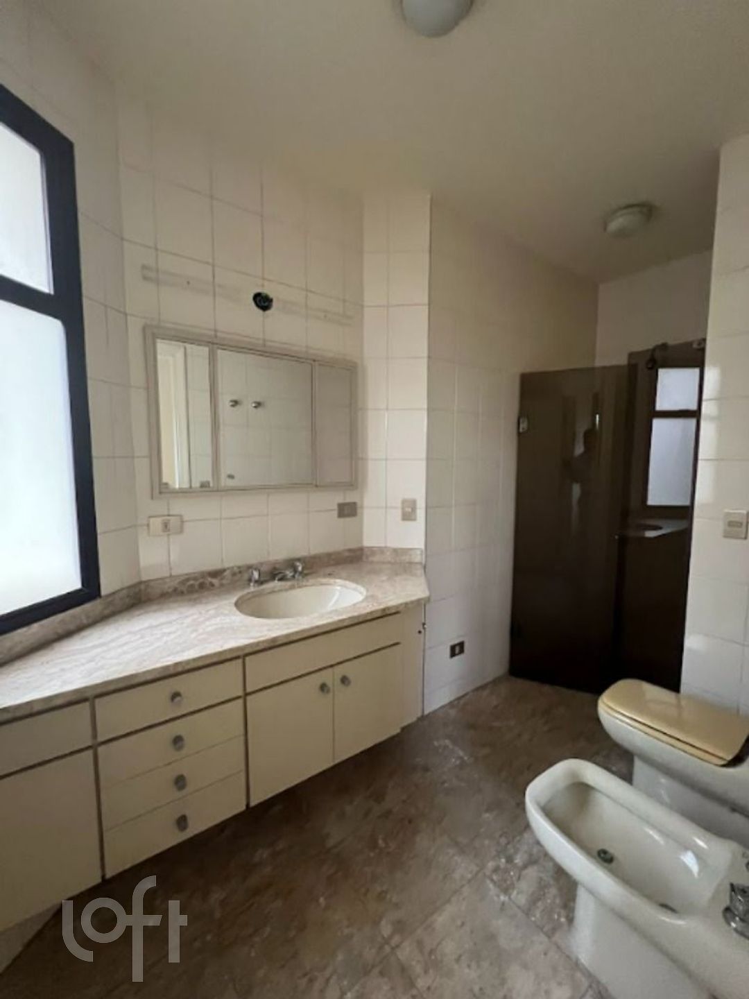 Apartamento à venda com 3 quartos, 200m² - Foto 14