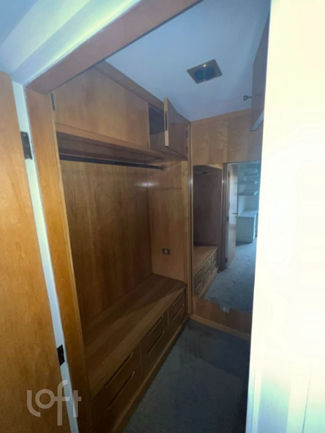 Apartamento à venda com 3 quartos, 200m² - Foto 4