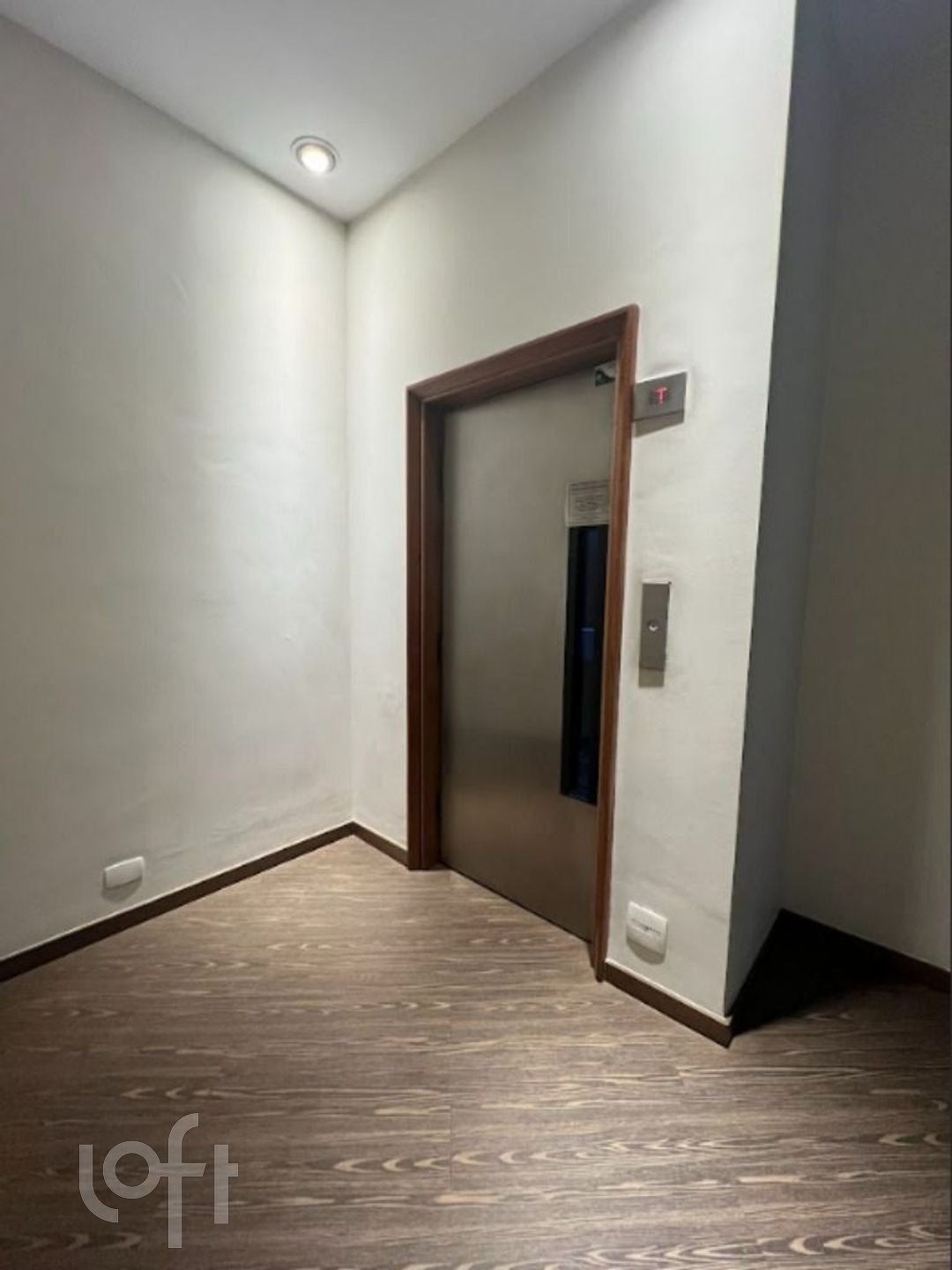 Apartamento à venda com 3 quartos, 200m² - Foto 32