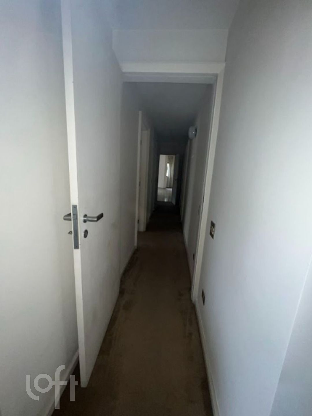 Apartamento à venda com 3 quartos, 200m² - Foto 8