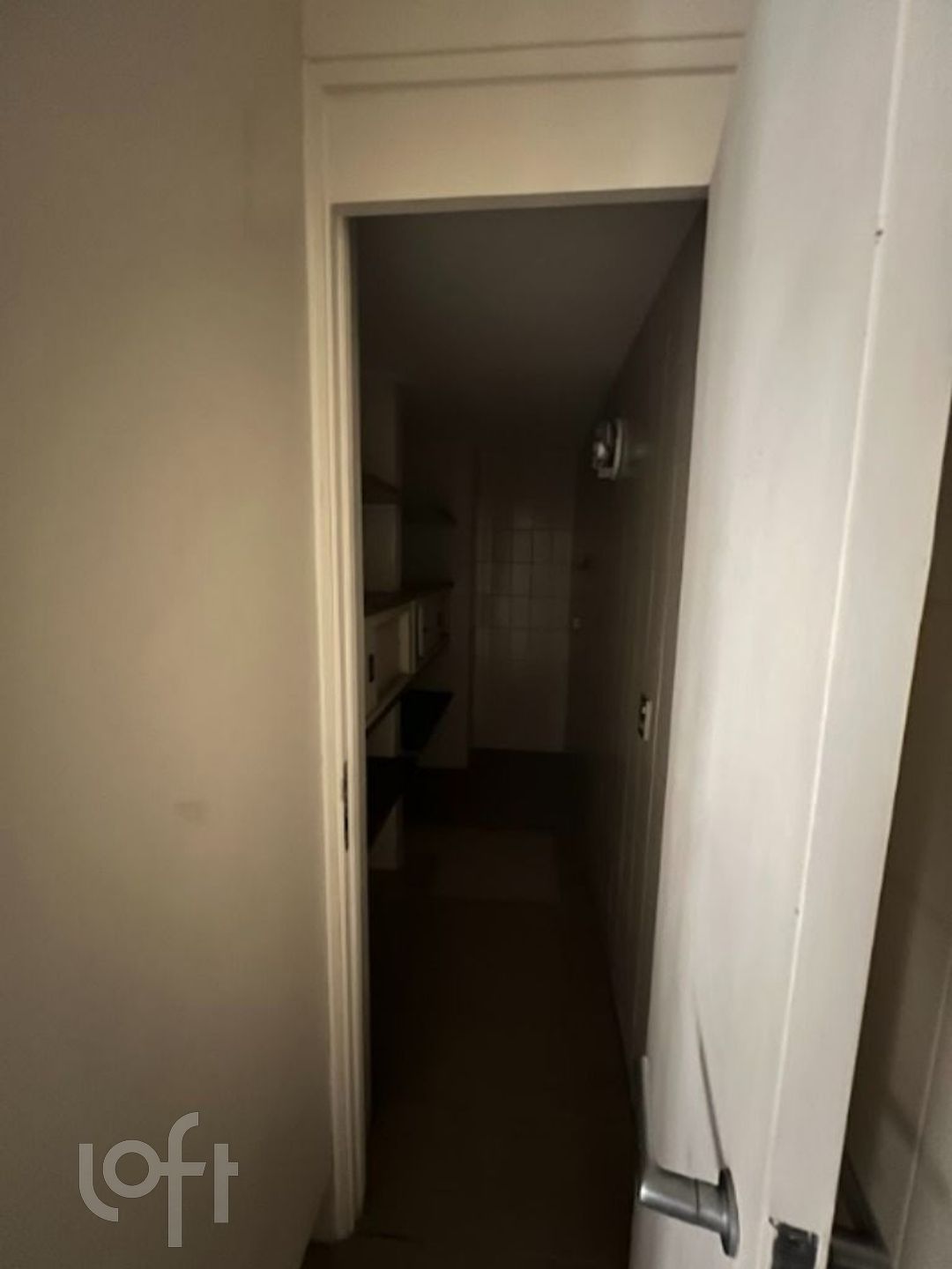 Apartamento à venda com 3 quartos, 200m² - Foto 19