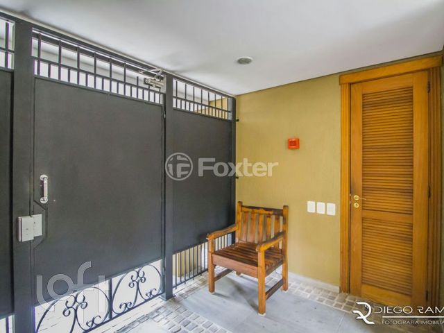 Casa em Condomínio com 632m², 4 dormitórios, 4 suítes, 4 vagas, Três Figueiras em Porto Alegre