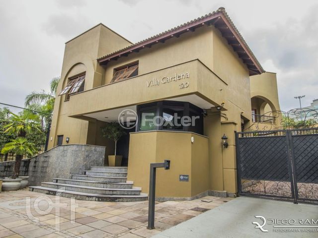 Casa em Condomínio com 632m², 4 dormitórios, 4 suítes, 4 vagas, Três Figueiras em Porto Alegre