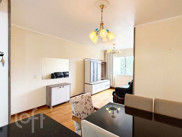 Apartamento com 68m², 3 dormitórios, 1 suíte, 1 vaga, Vila Ipiranga em Porto Alegre