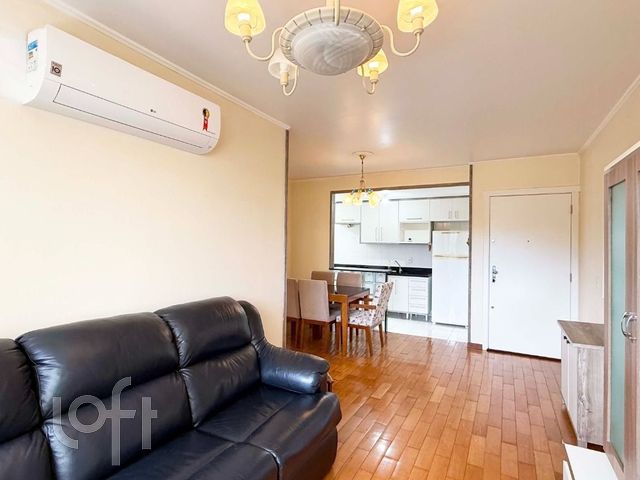 Apartamento com 68m², 3 dormitórios, 1 suíte, 1 vaga, Vila Ipiranga em Porto Alegre