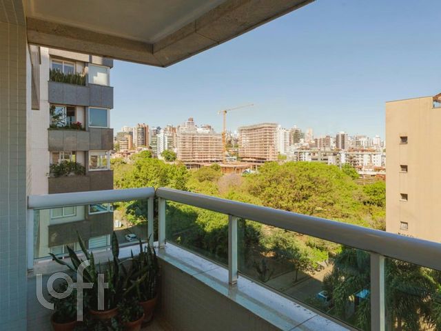 Apartamento com 178m², 3 dormitórios, 3 suítes, 3 vagas, Bela Vista em Porto Alegre