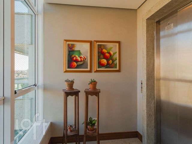 Apartamento com 178m², 3 dormitórios, 3 suítes, 3 vagas, Bela Vista em Porto Alegre