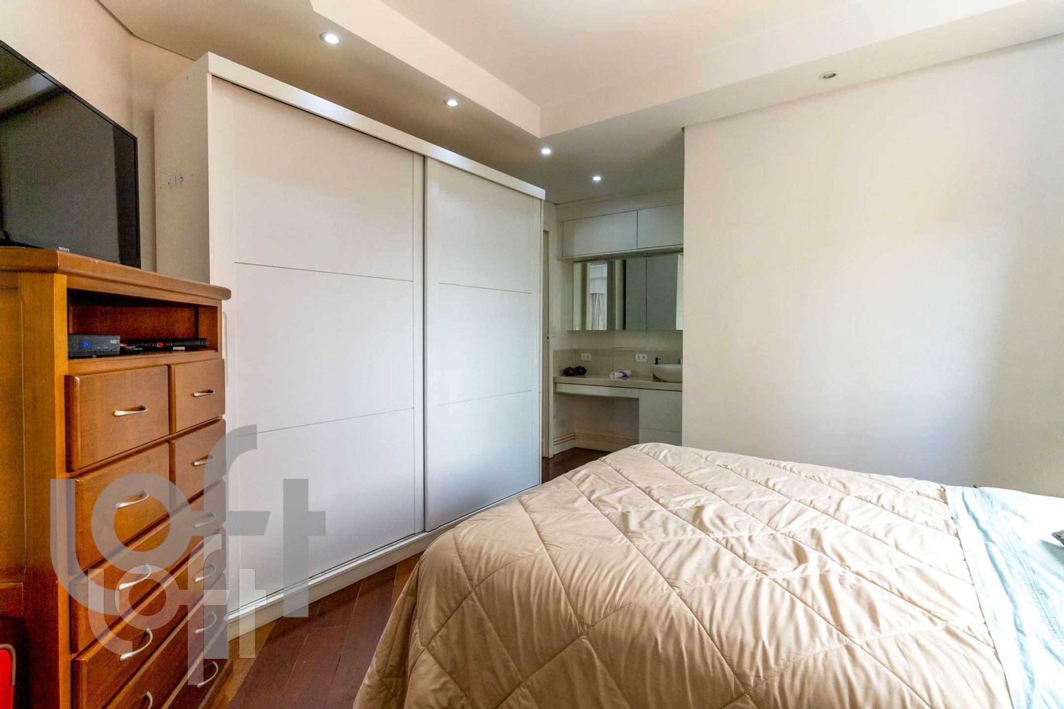 Apartamento à venda com 4 quartos, 190m² - Foto 12