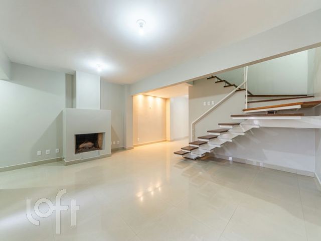 Casa com 186m², 4 dormitórios, 3 suítes, 3 vagas, Chácara das Pedras em Porto Alegre