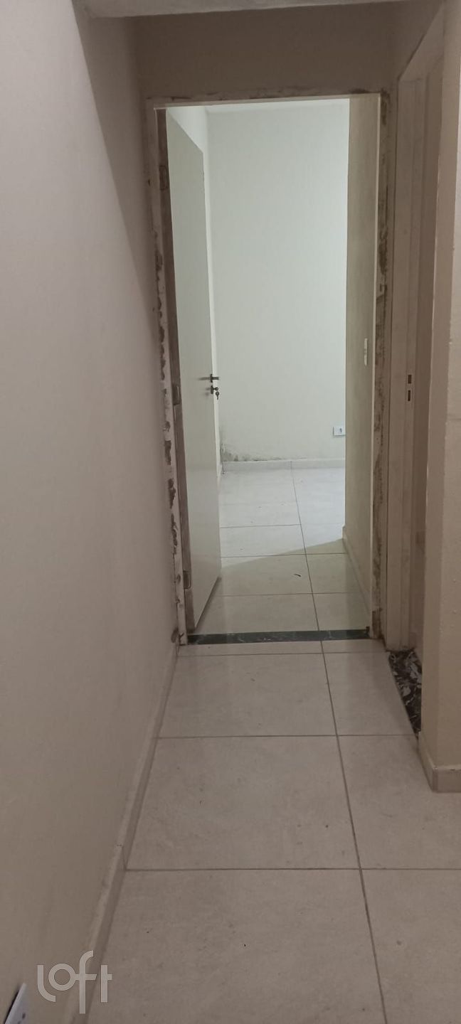 Casa à venda com 6 quartos, 230m² - Foto 4