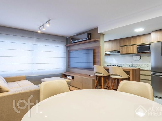 Apartamento com 59m², 2 dormitórios, 1 suíte, 1 vaga, Higienópolis em Porto Alegre