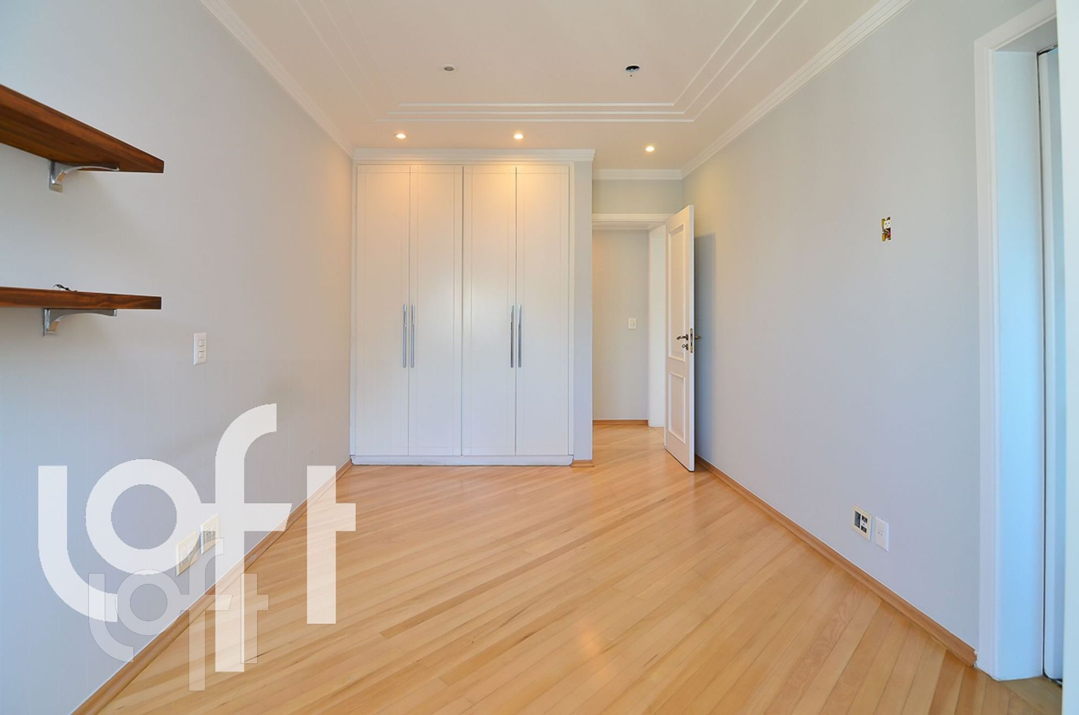 Apartamento à venda com 3 quartos, 258m² - Foto 12