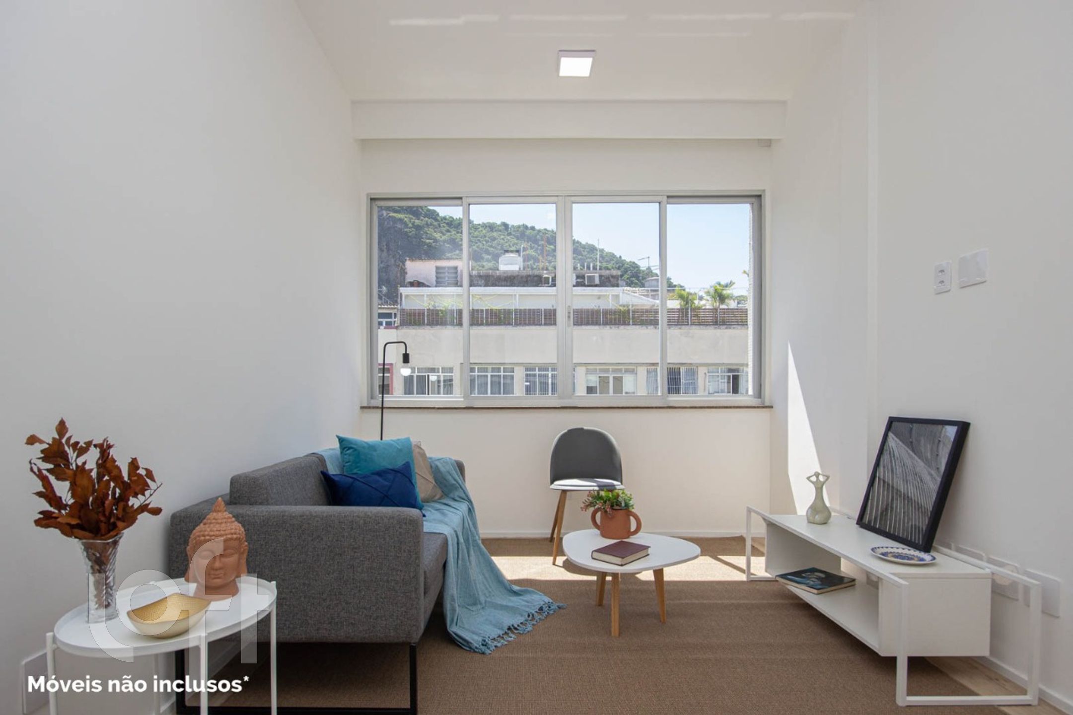 Apartamento à venda em Copacabana com 106m², 2 quartos. 1 suíte, 1 vaga