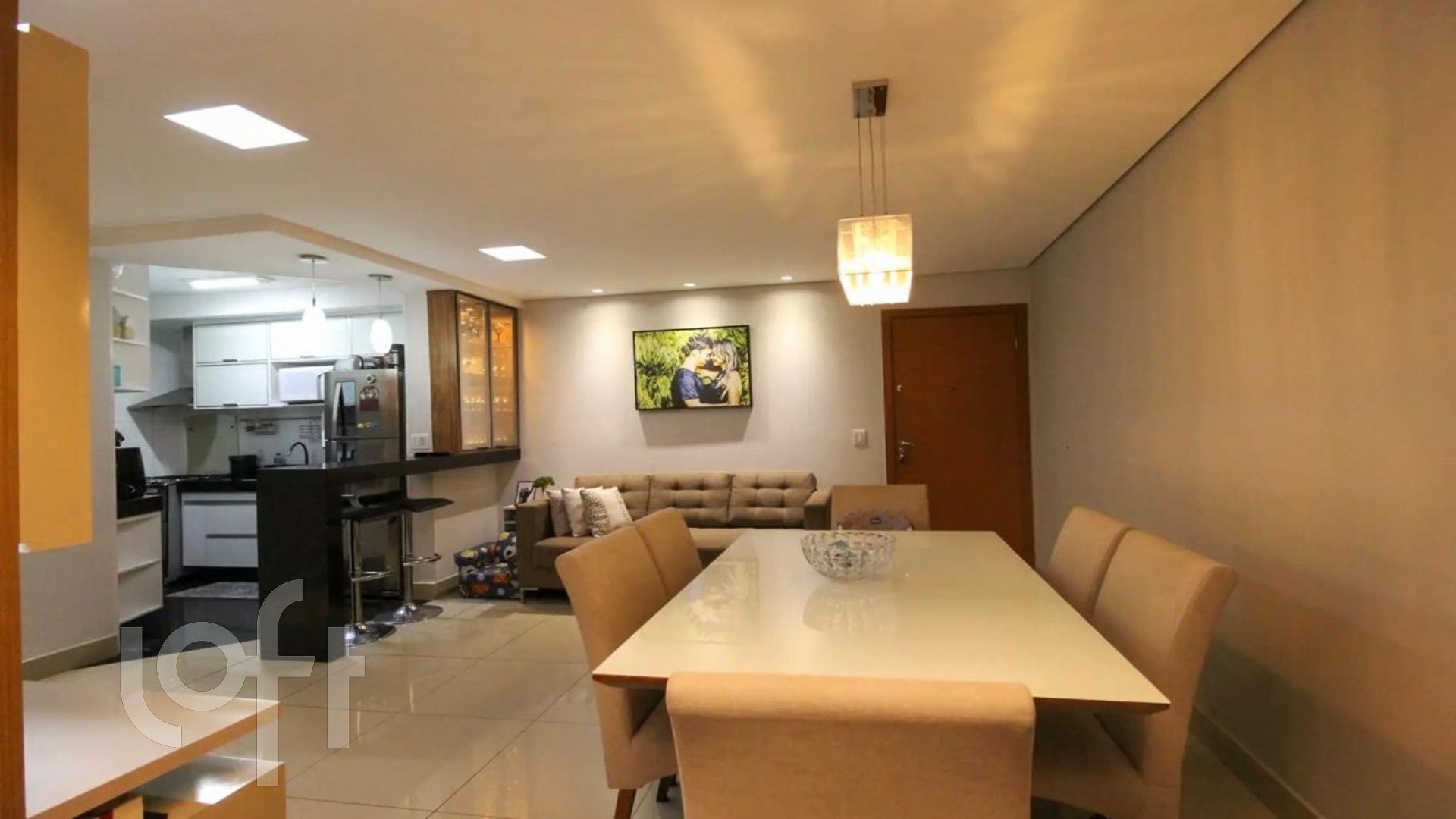 Apartamento à venda com 3 quartos, 75m² - Foto 2