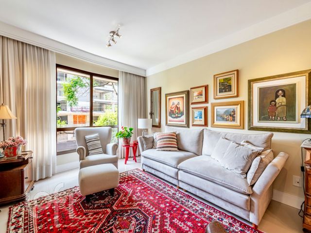 Apartamento com 86m², 2 dormitórios, 1 suíte, 2 vagas, Bela Vista em Porto Alegre