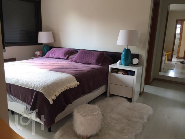 Apartamento com 113m², 3 dormitórios, 2 vagas, Higienópolis em Porto Alegre