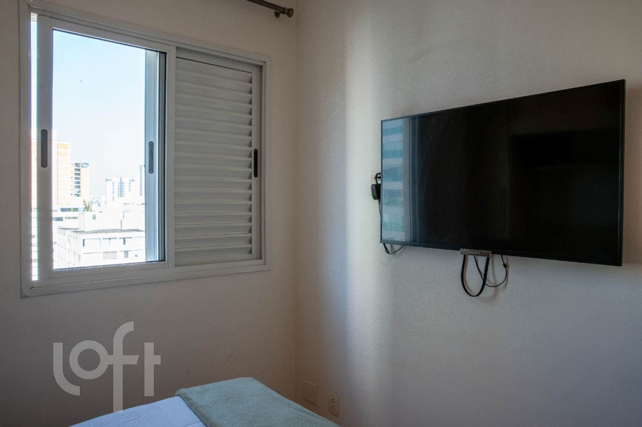 Apartamento à venda com 1 quarto, 35m² - Foto 2