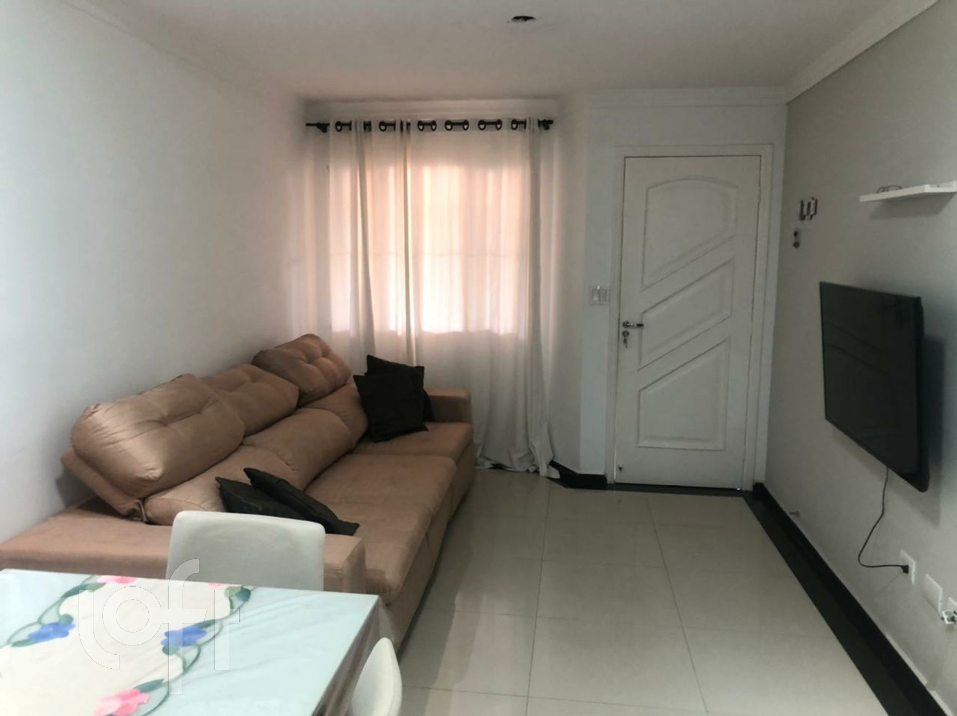 Casa à venda com 3 quartos, 210m² - Foto 2