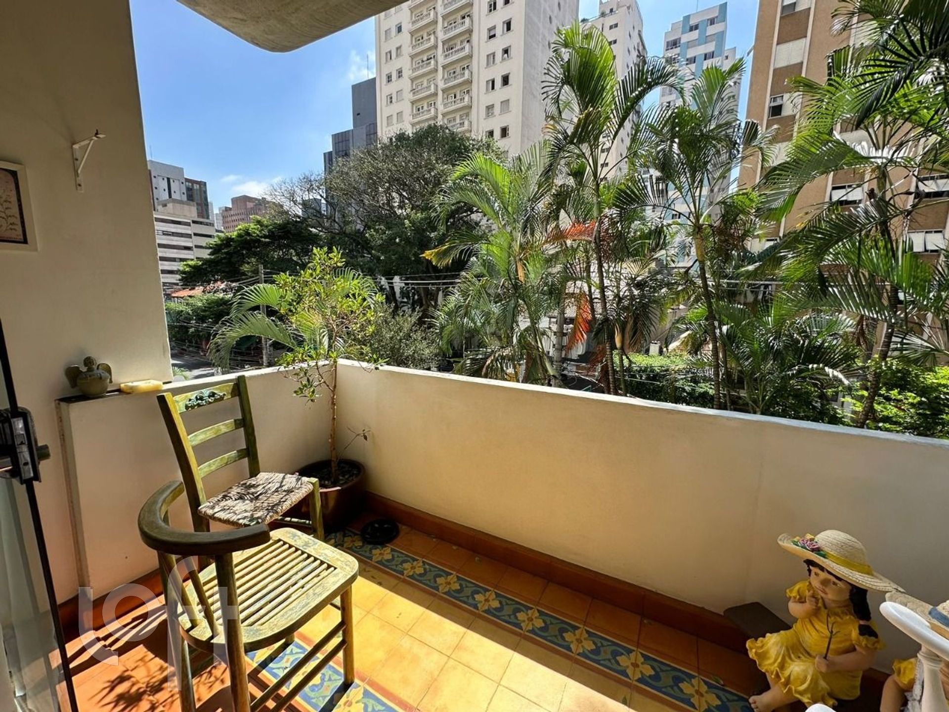 Apartamento à venda com 3 quartos, 241m² - Foto 6