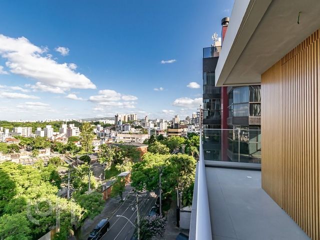 Apartamento com 118m², 3 dormitórios, 1 suíte, 2 vagas, Higienópolis em Porto Alegre