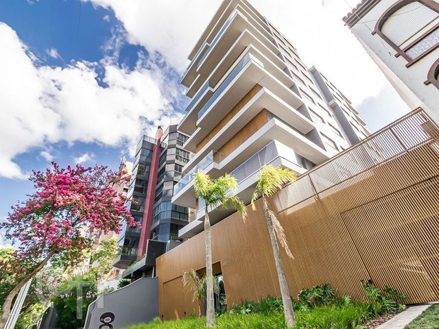 Apartamento com 118m², 3 dormitórios, 1 suíte, 2 vagas, Higienópolis em Porto Alegre