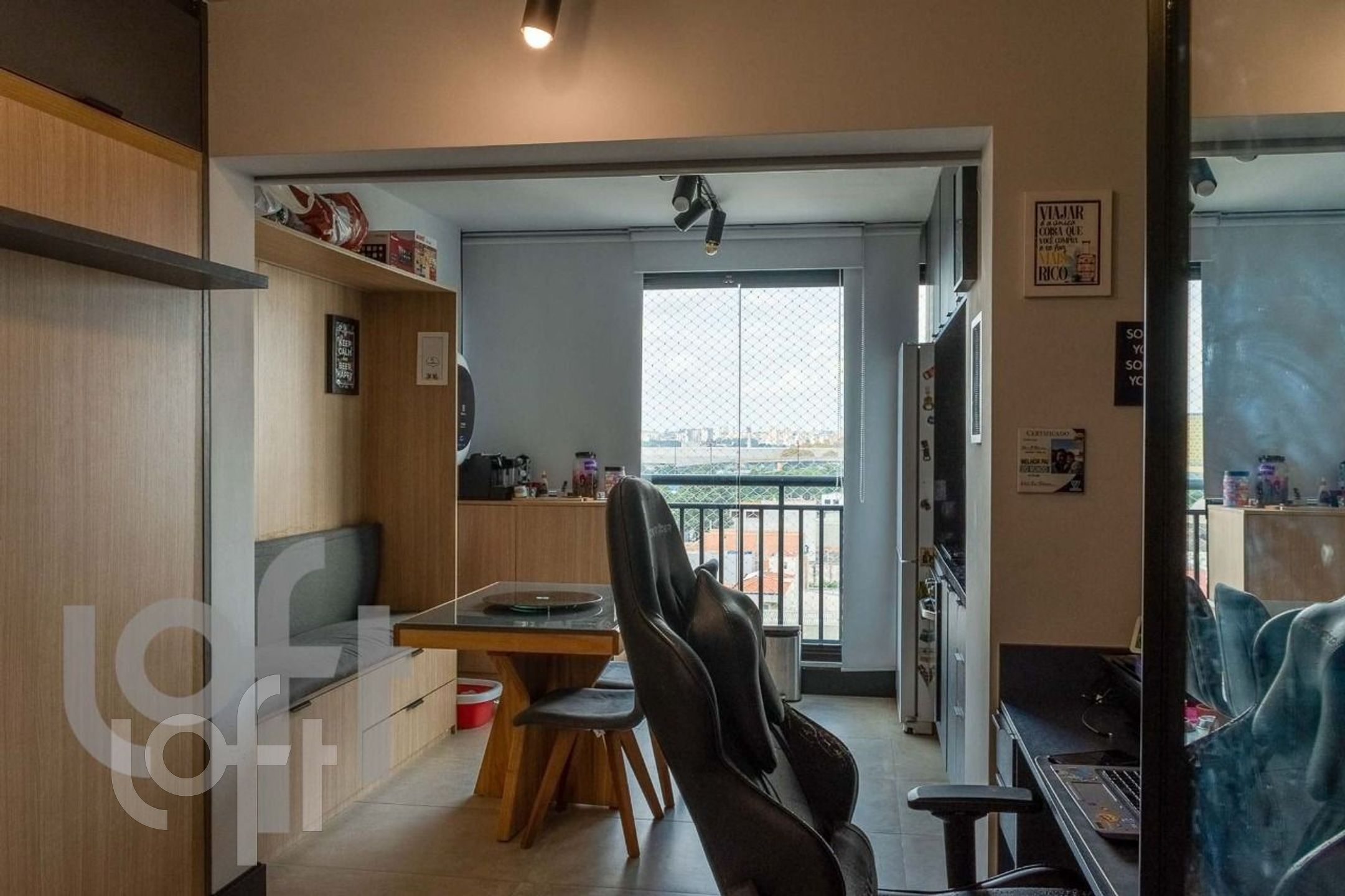 Apartamento à venda com 1 quarto, 27m² - Foto 1