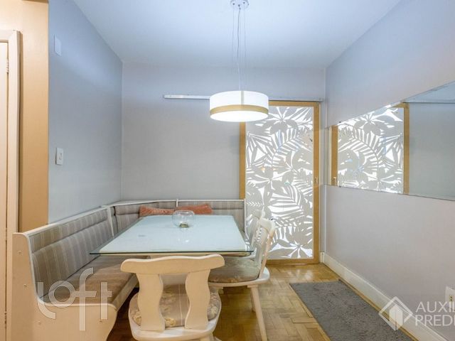 Apartamento com 62m², 3 dormitórios, 1 suíte, Jardim Botânico em Porto Alegre