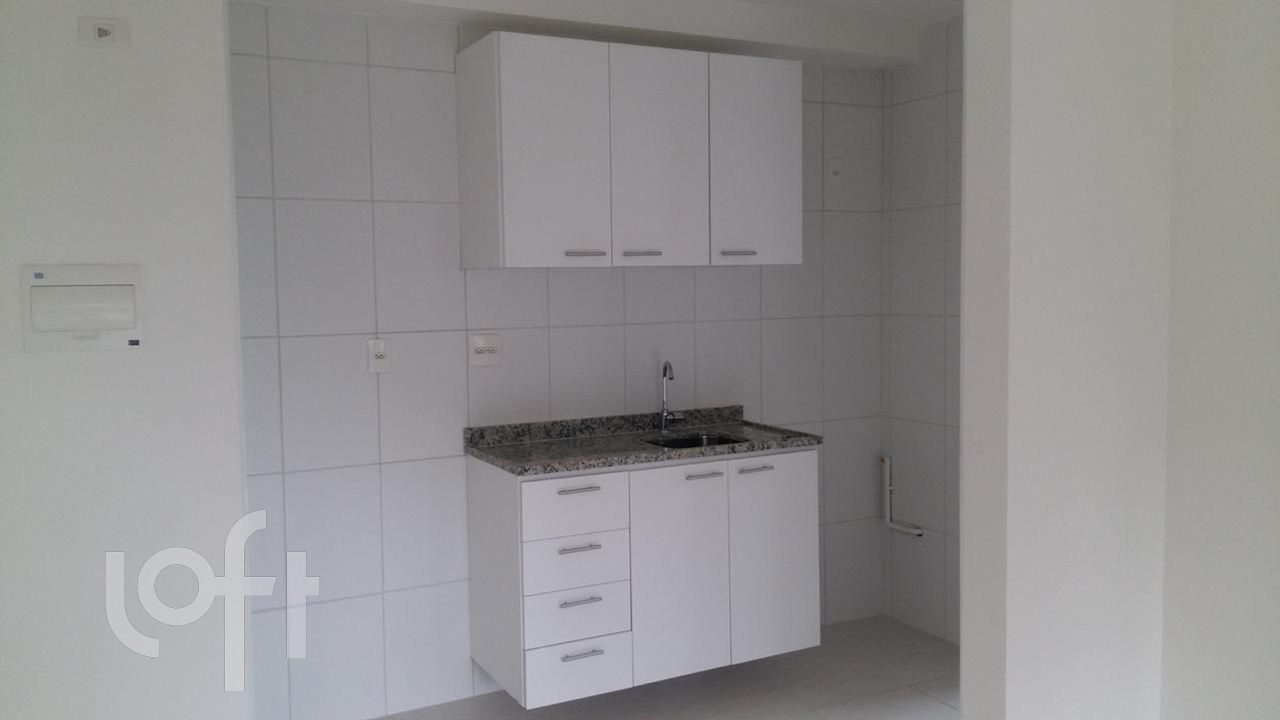 Apartamento à venda com 3 quartos, 68m² - Foto 2