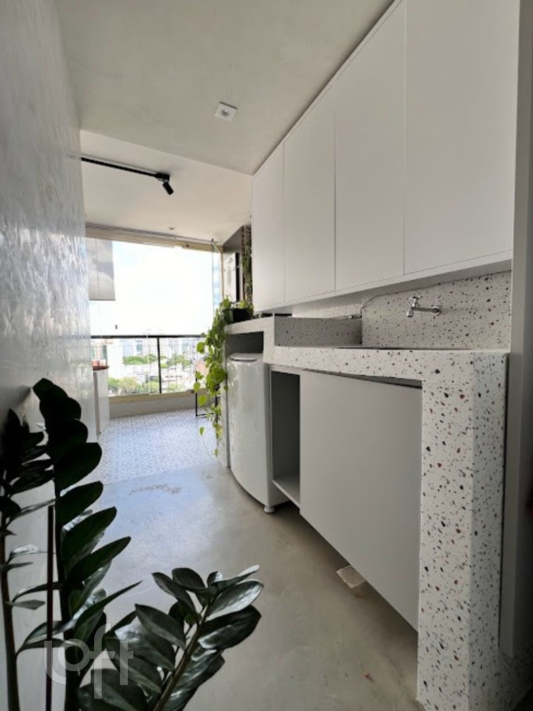 Apartamento à venda com 1 quarto, 83m² - Foto 27