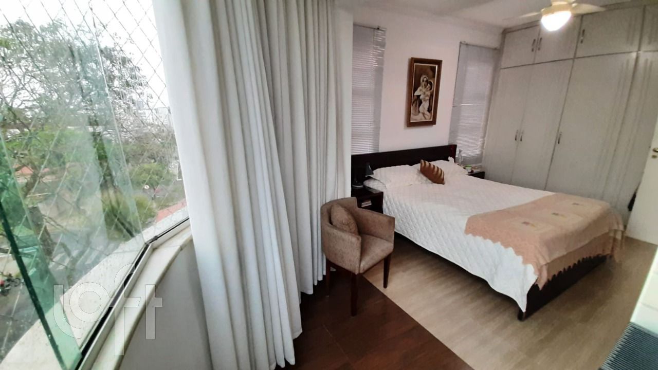 Apartamento à venda com 4 quartos, 240m² - Foto 22