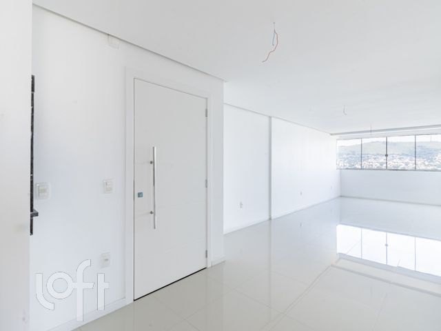 Apartamento com 72m², 2 dormitórios, 1 suíte, 2 vagas, Jardim Botânico em Porto Alegre