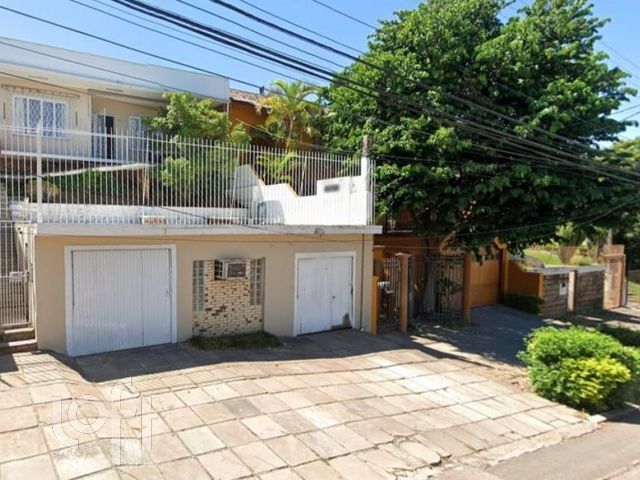 Casa com 141m², 3 dormitórios, 1 suíte, 3 vagas, Chácara das Pedras em Porto Alegre