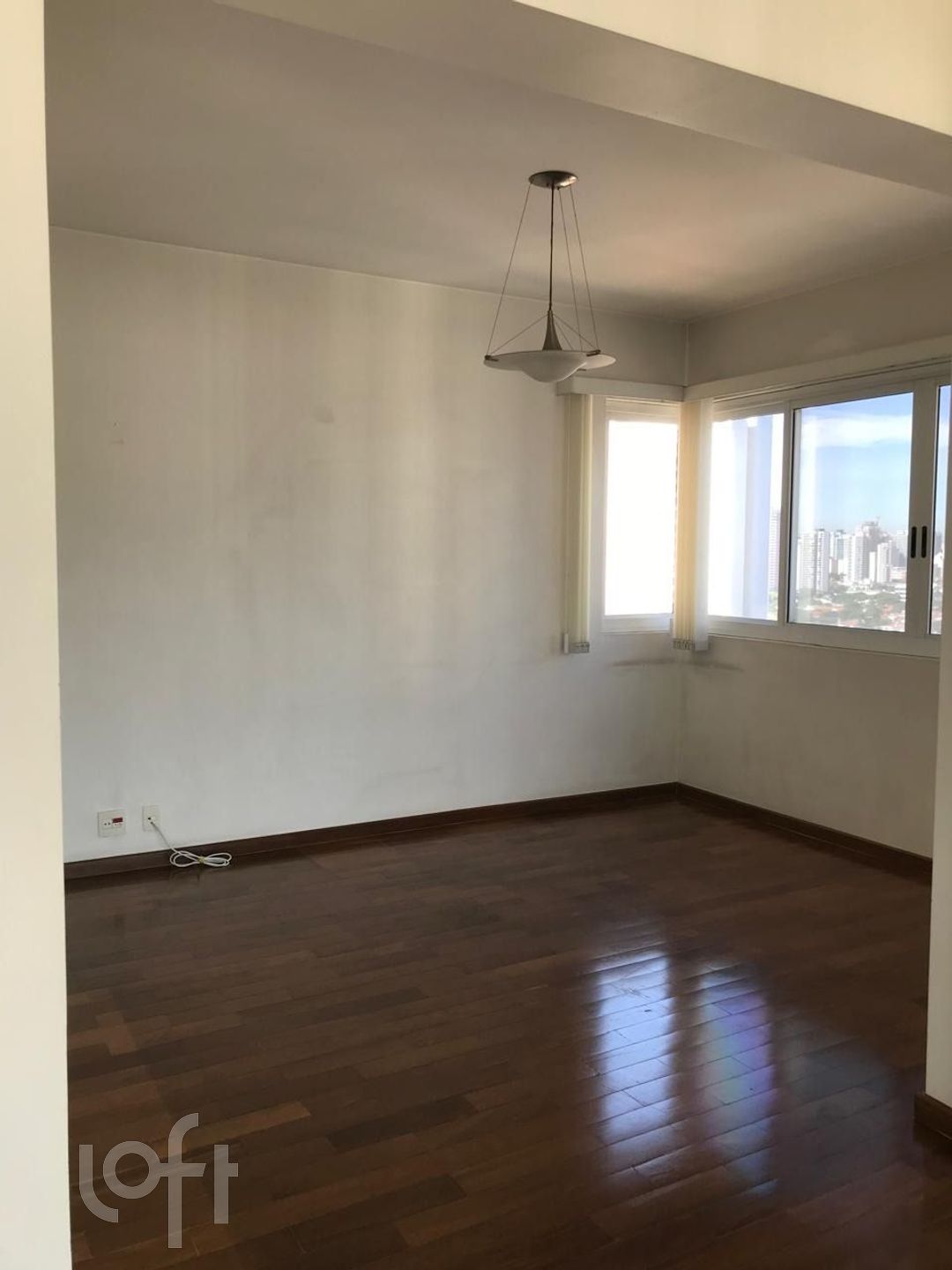 Apartamento à venda com 4 quartos, 205m² - Foto 1