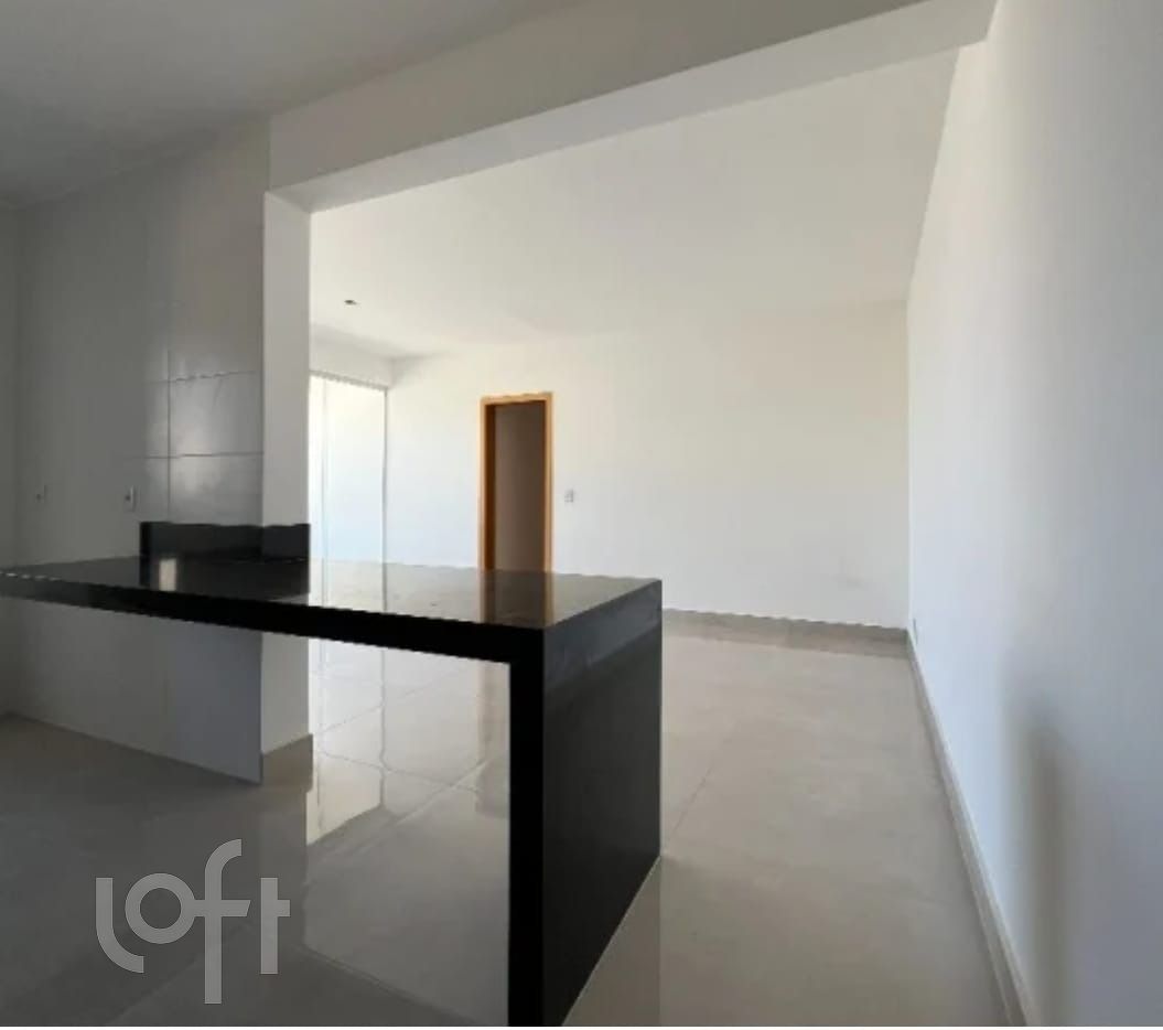 Apartamento à venda com 3 quartos, 90m² - Foto 4