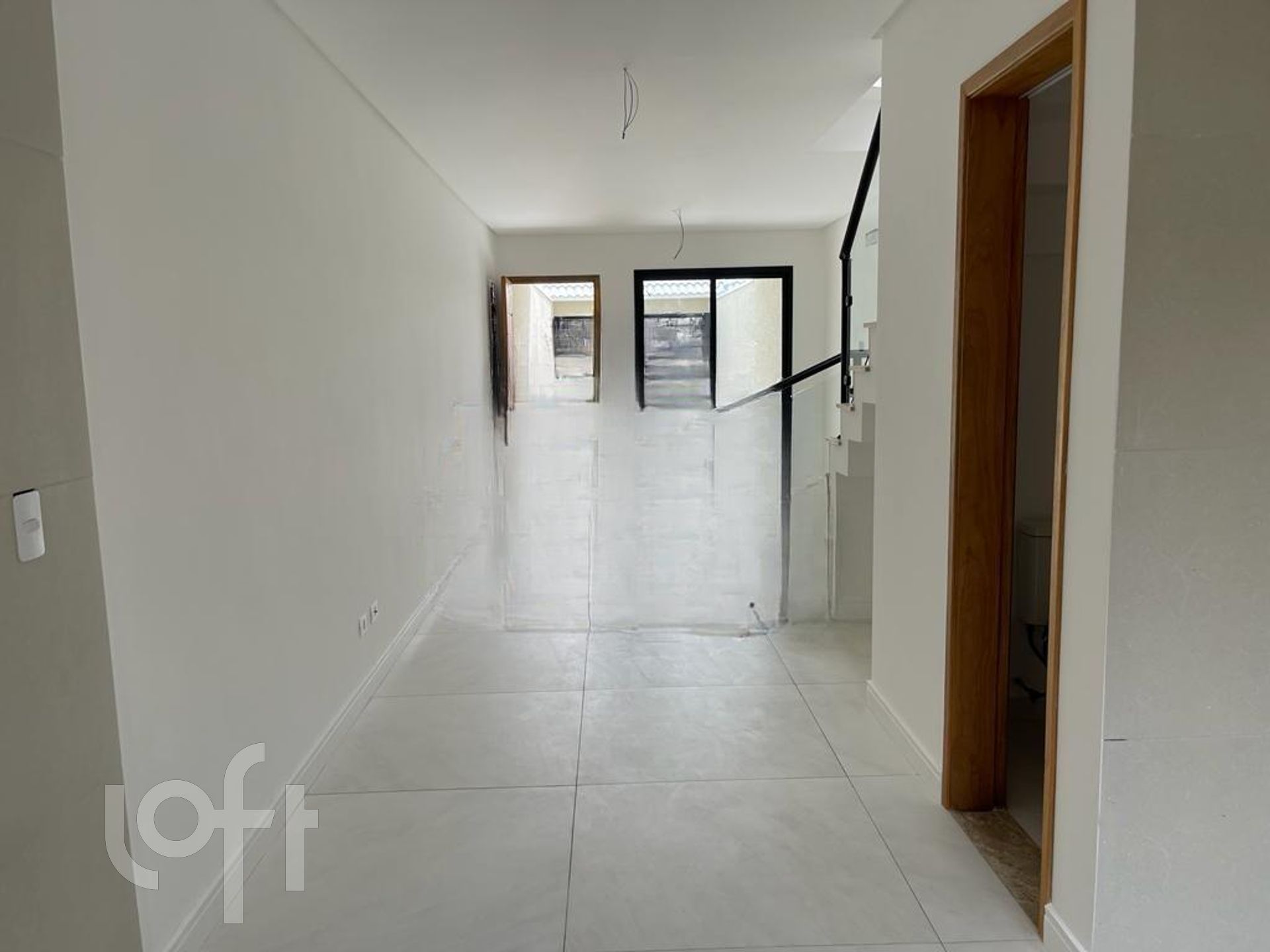 Casa à venda com 3 quartos, 85m² - Foto 2