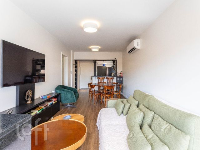 Apartamento com 91m², 3 dormitórios, 1 suíte, 2 vagas, Auxiliadora em Porto Alegre