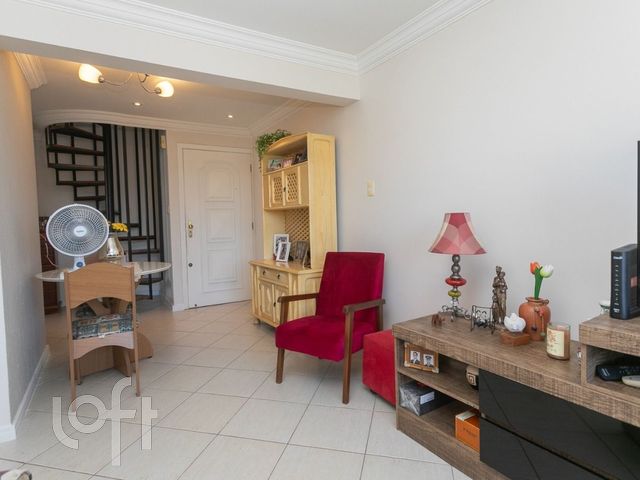 Apartamento com 151m², 2 dormitórios, 1 suíte, 1 vaga, Petrópolis em Porto Alegre