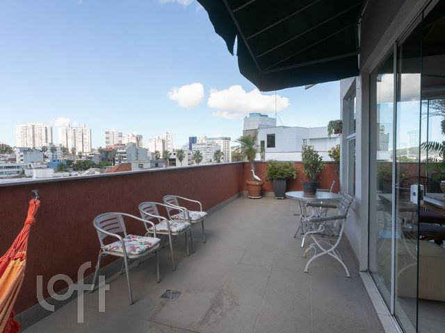Apartamento com 151m², 2 dormitórios, 1 suíte, 1 vaga, Petrópolis em Porto Alegre