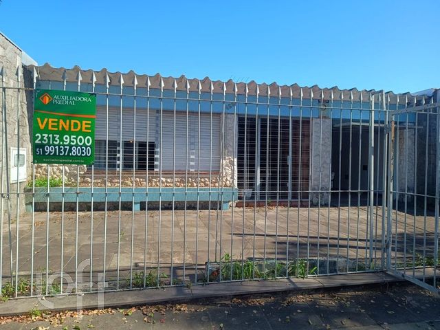 Casa com 255m², 3 dormitórios, 1 suíte, 2 vagas, Cristo Redentor em Porto Alegre