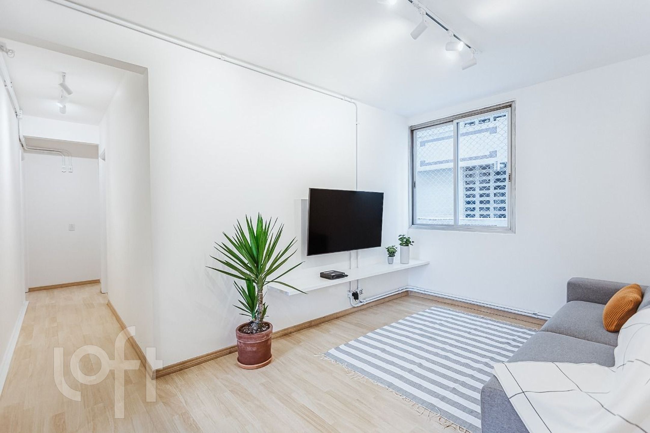 Apartamento à venda com 3 quartos, 80m² - Foto 1