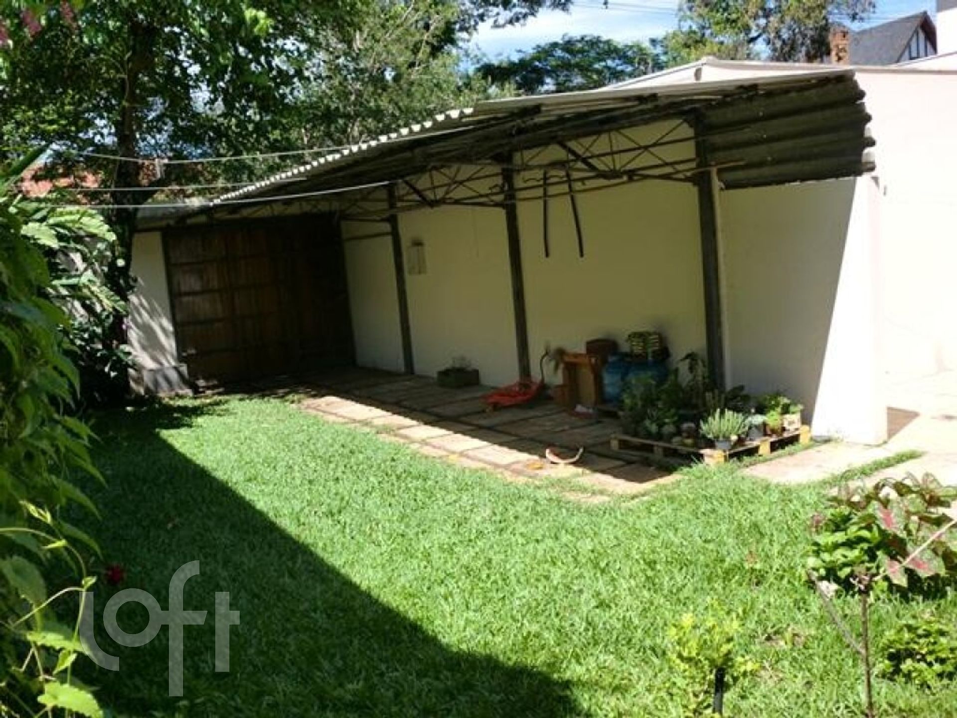 Casa à venda com 4 quartos, 420m² - Foto 2