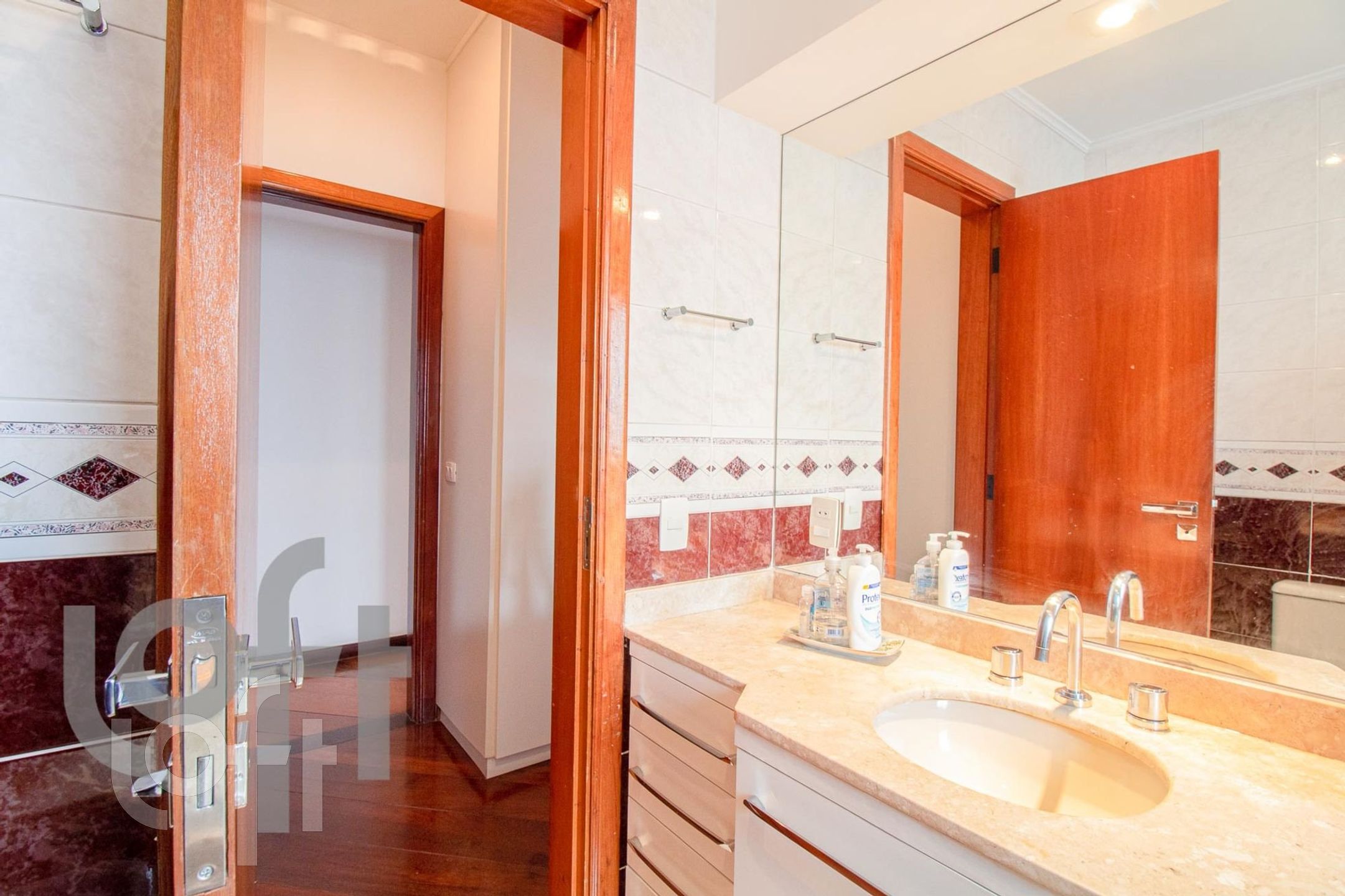 Apartamento à venda com 4 quartos, 156m² - Foto 10