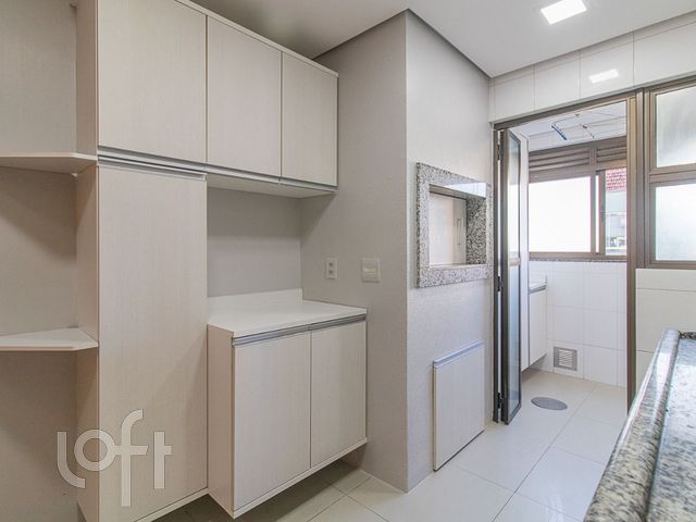 Apartamento com 89m², 3 dormitórios, 1 suíte, 1 vaga, Menino Deus em Porto Alegre